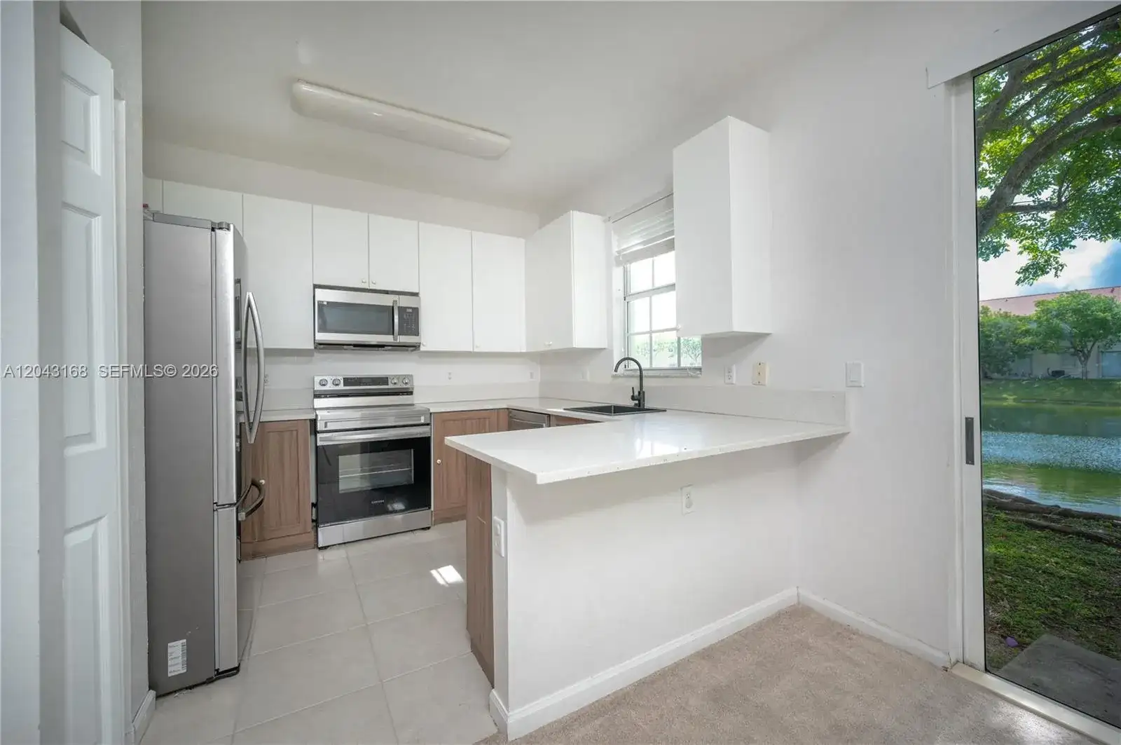 445 NE 21st Ave, Homestead FL 33033 photo 3