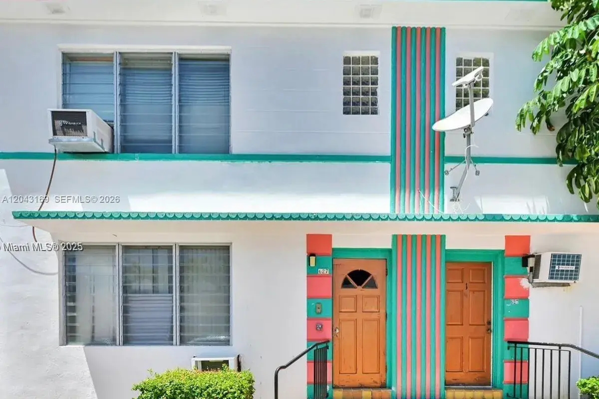 641 10th St # 7, Miami Beach FL 33139