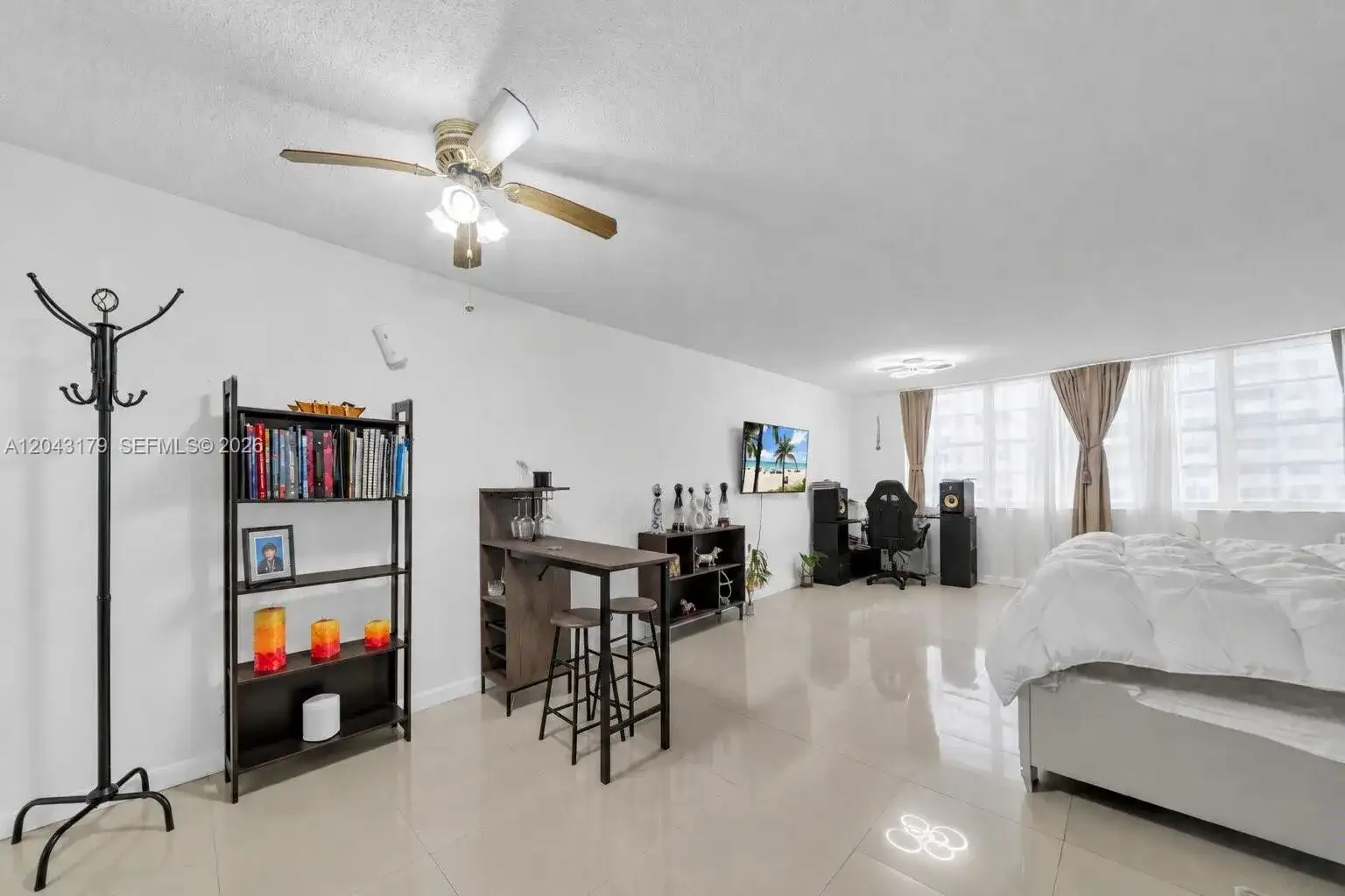 250 174th St, Sunny Isles Beach FL 33160 photo 4