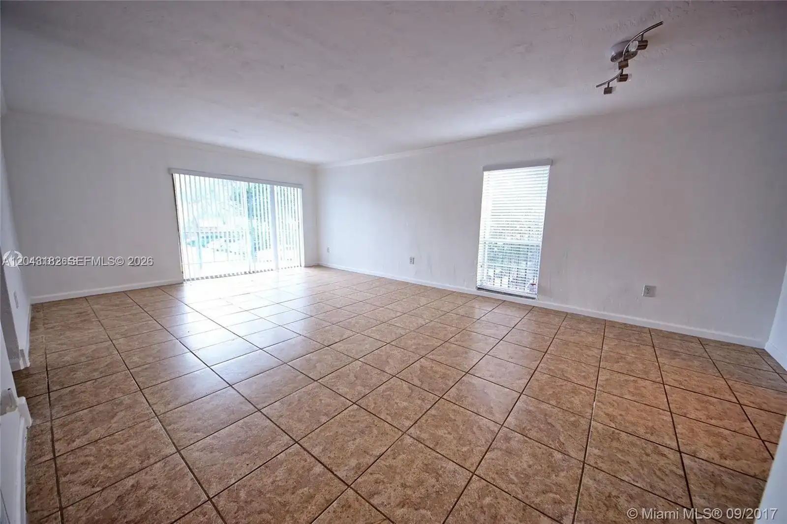6900 N Kendall Dr # A209, Pinecrest FL 33156 photo 2