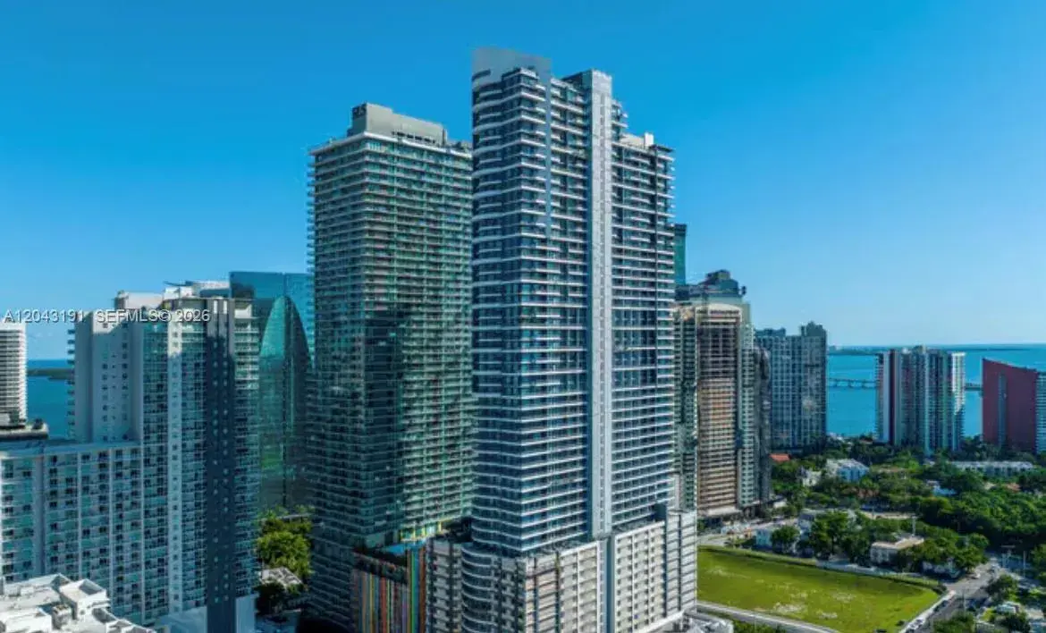 60 SW 13th St # 1416, Miami FL 33130