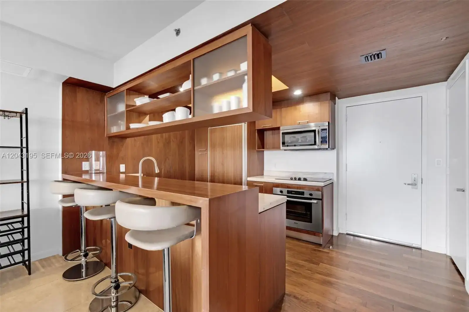 50 Biscayne Blvd # 904, Miami FL 33132 photo 4