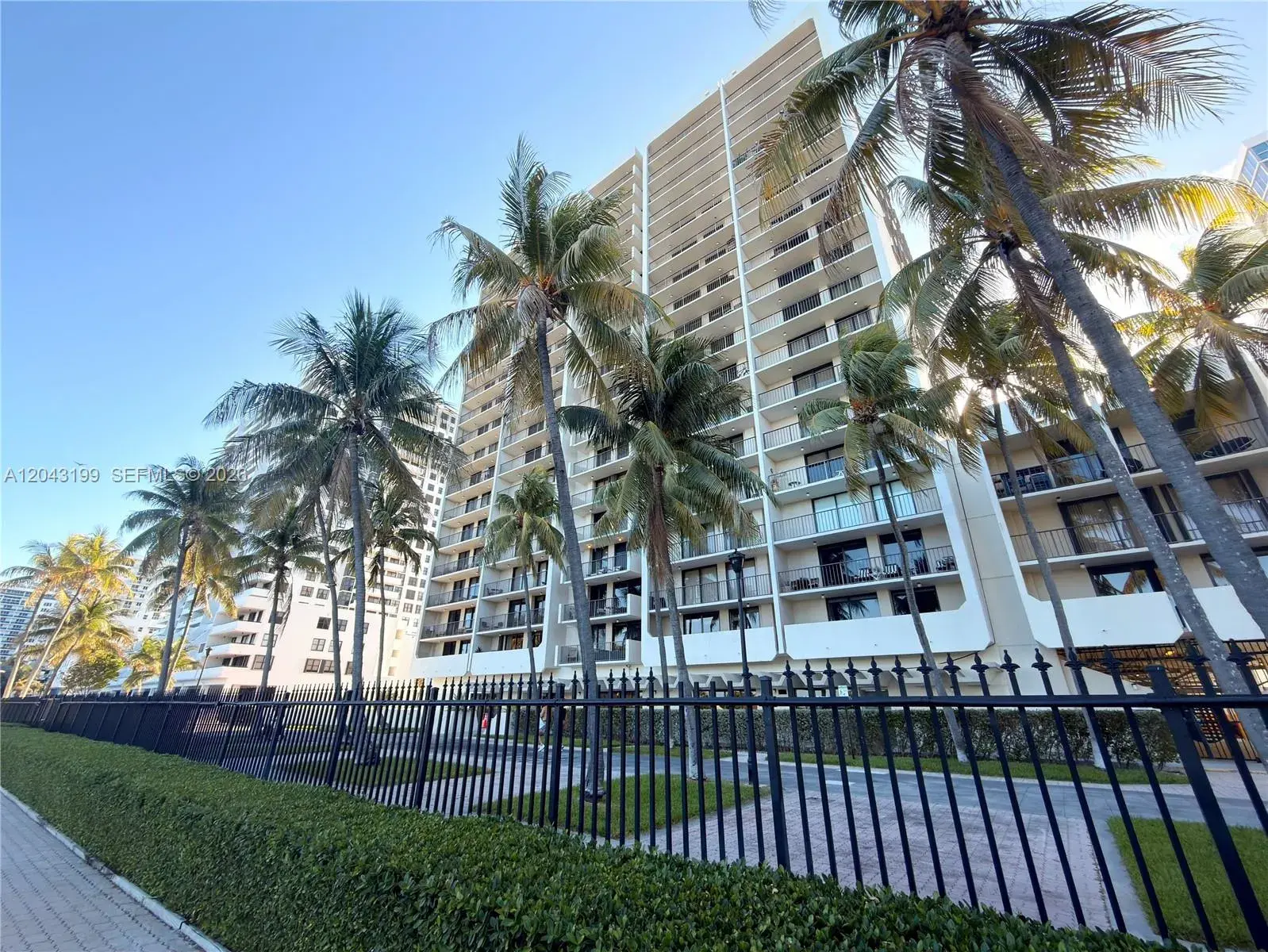 2625 Collins Ave # 215, Miami Beach FL 33140
