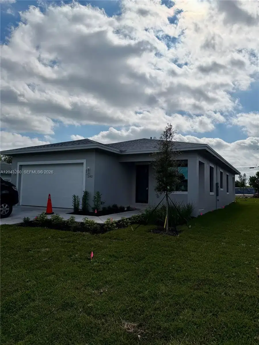 282 SW 2nd Ct, Deerfield Beach FL 33441 photo 4