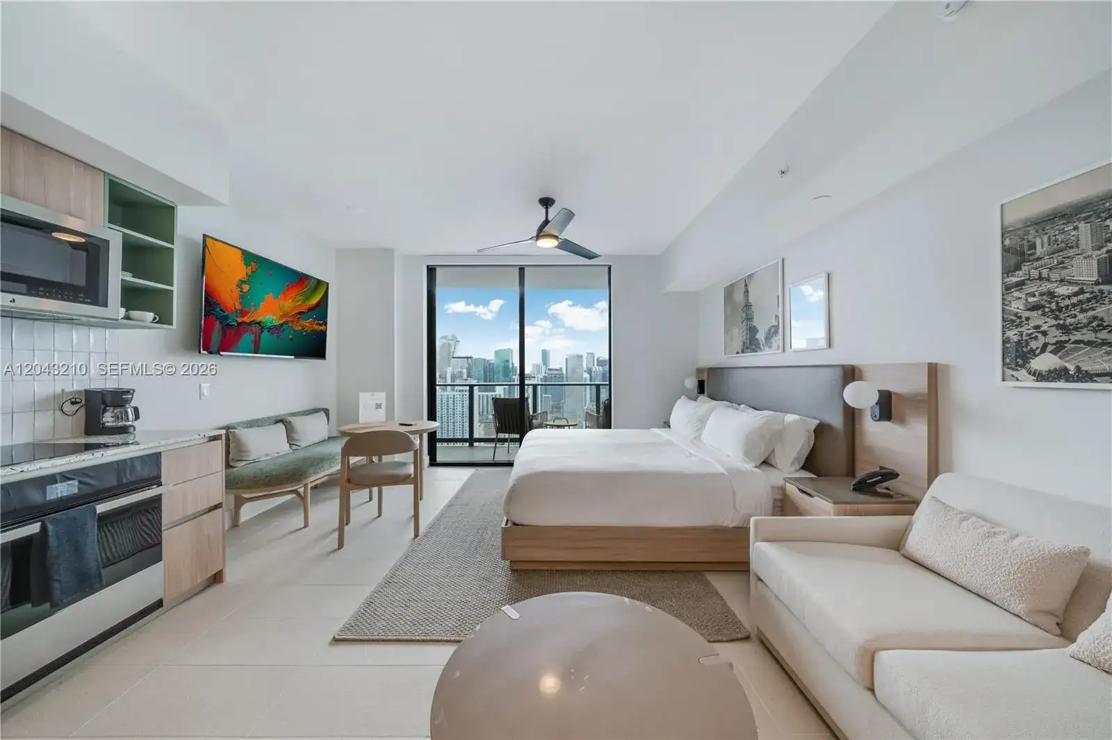 159 NE 6th St # 4212, Miami FL 33132 photo 2