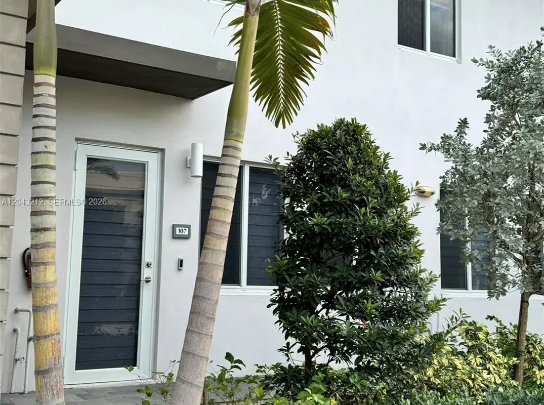 10270 NW 66 ST # 105, Doral FL 33178