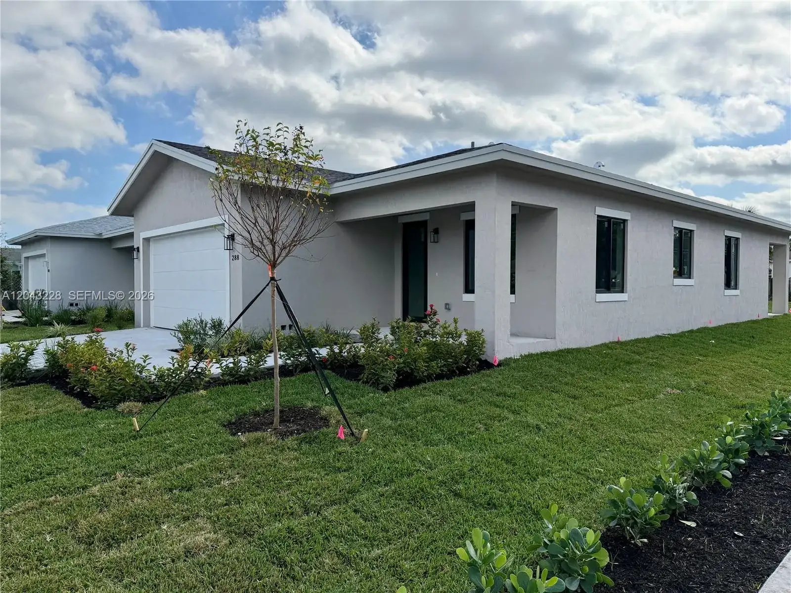 288 SW 2nd Ct, Deerfield Beach FL 33441 photo 2