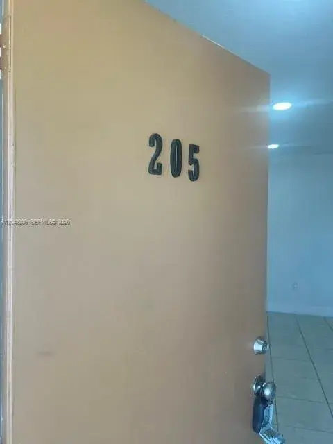 3903 SW 78th Ct # 205, Miami FL 33155