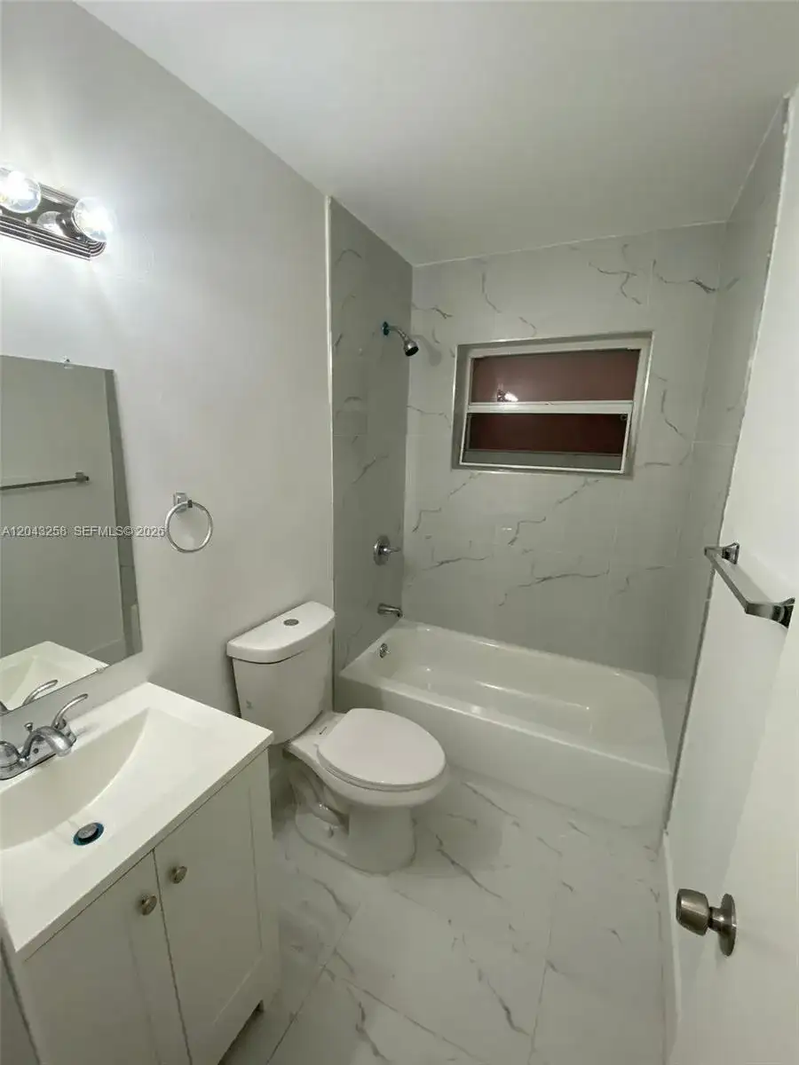 1842 Madison St # 3, Hollywood FL 33020 photo 2