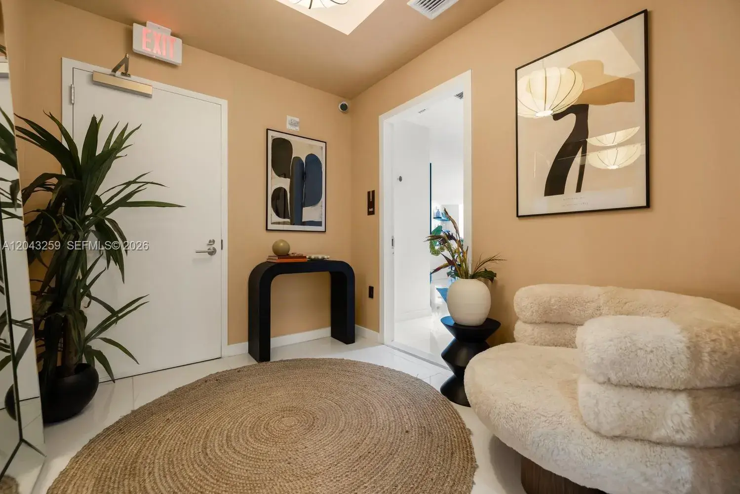 851 NE 1st Ave # 3403, Miami FL 33132