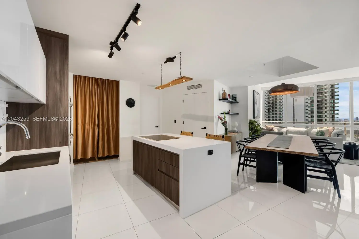 851 NE 1st Ave # 3403, Miami FL 33132