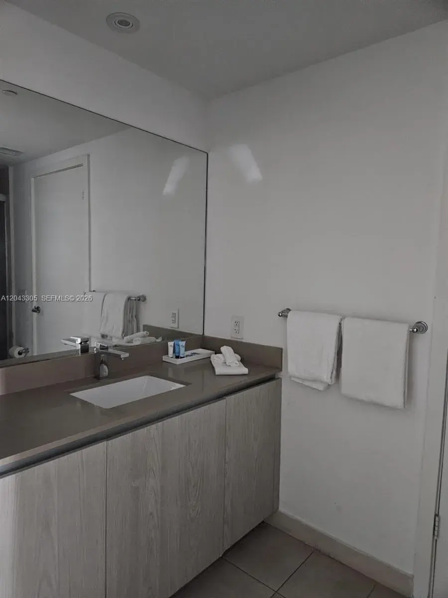 4111 S Ocean Dr # 1204, Hollywood FL 33019