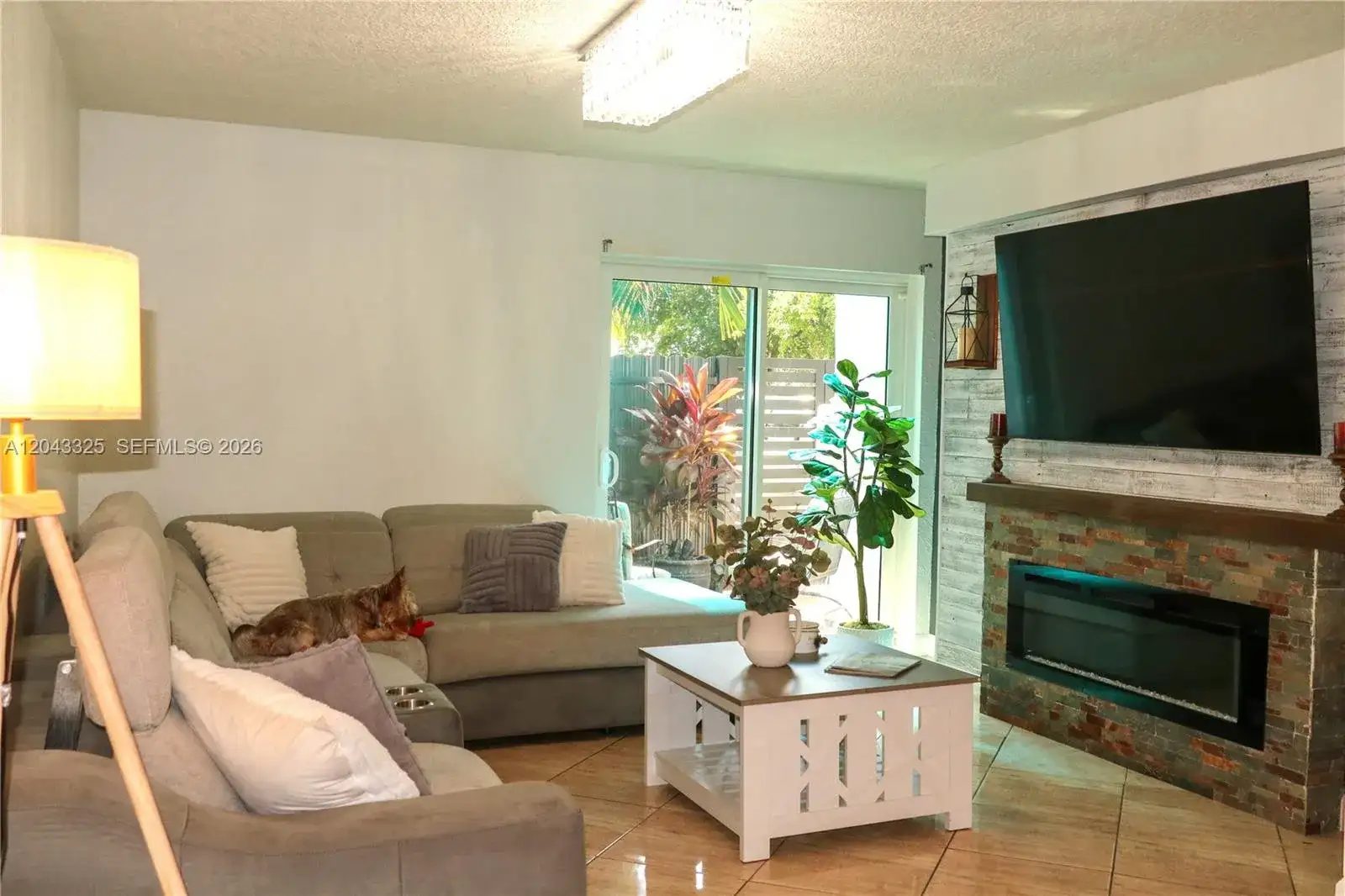 400 NW 107th Ave # 10C, Miami FL 33172 photo 4