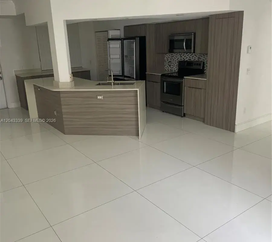 3155 NE 184th St # 8105, Aventura FL 33160