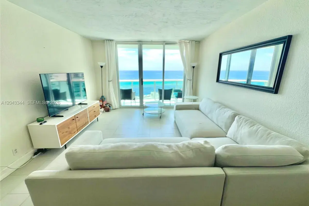 3801 S Ocean Dr # 11M, Hollywood FL 33019