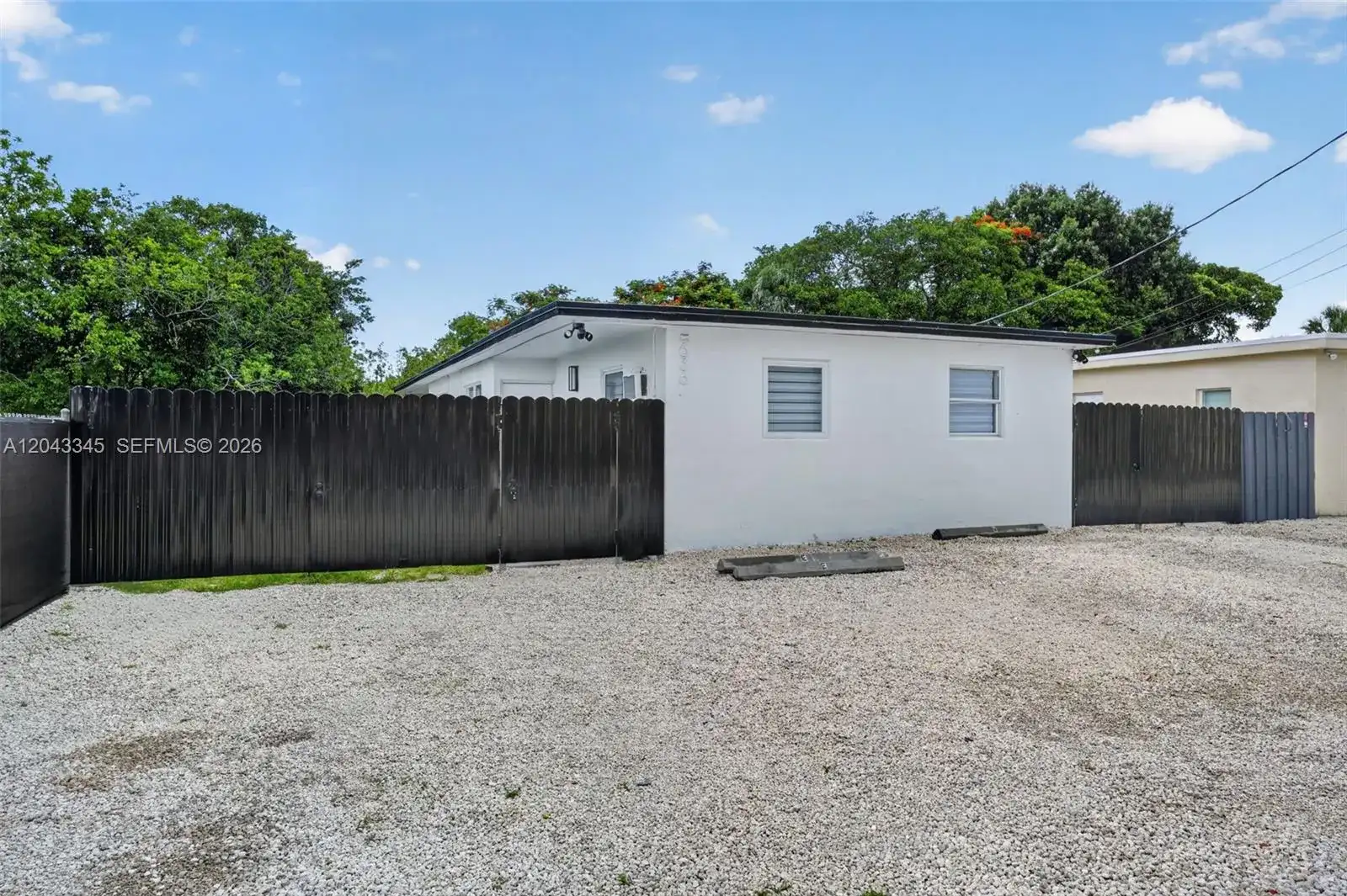 636 NW 14th Ter # 636, Fort Lauderdale FL 33311 photo 2