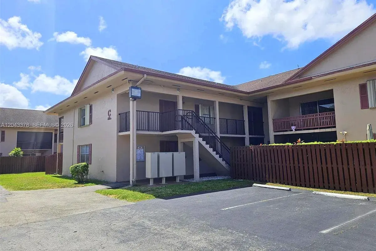 11223 SW 88th St # 216C, Miami FL 33176