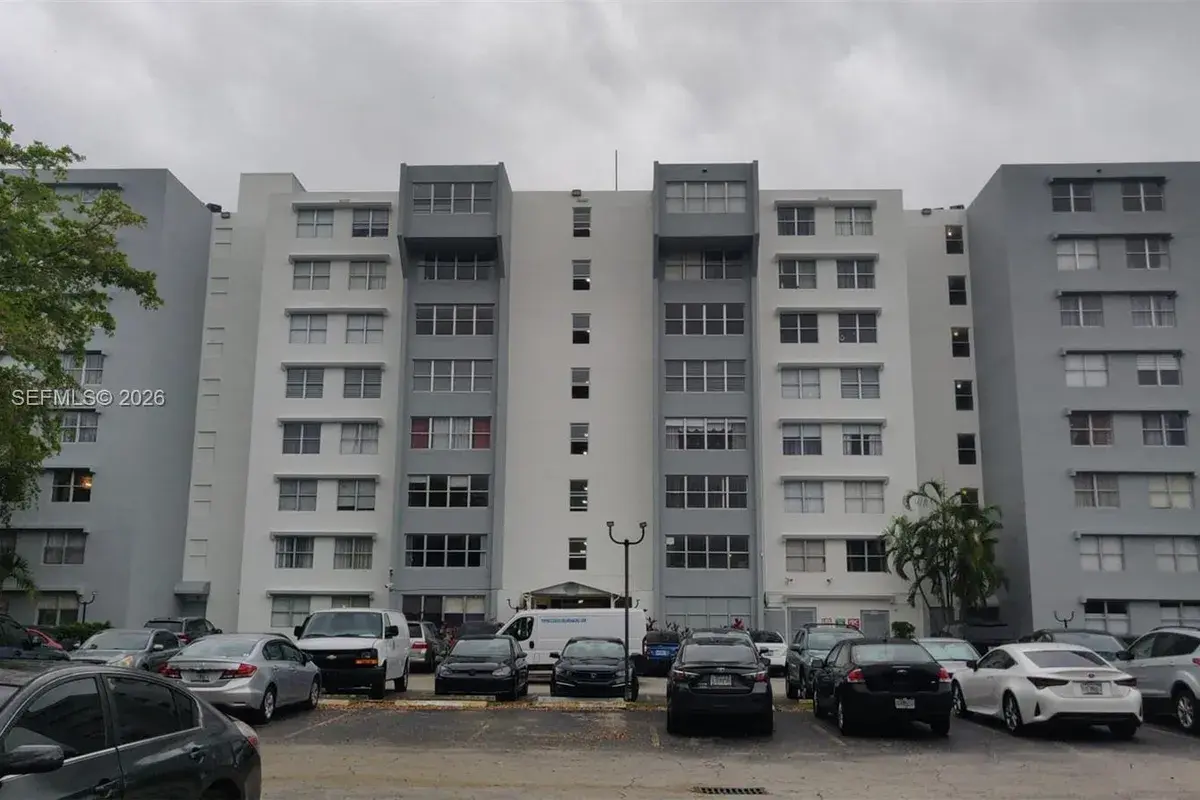 9001 SW 77th Ave # C606, Miami FL 33156