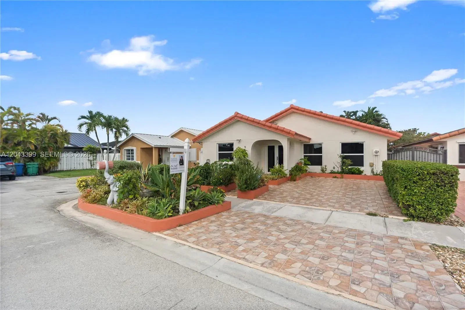 910 SW 140th Ave, Miami FL 33184