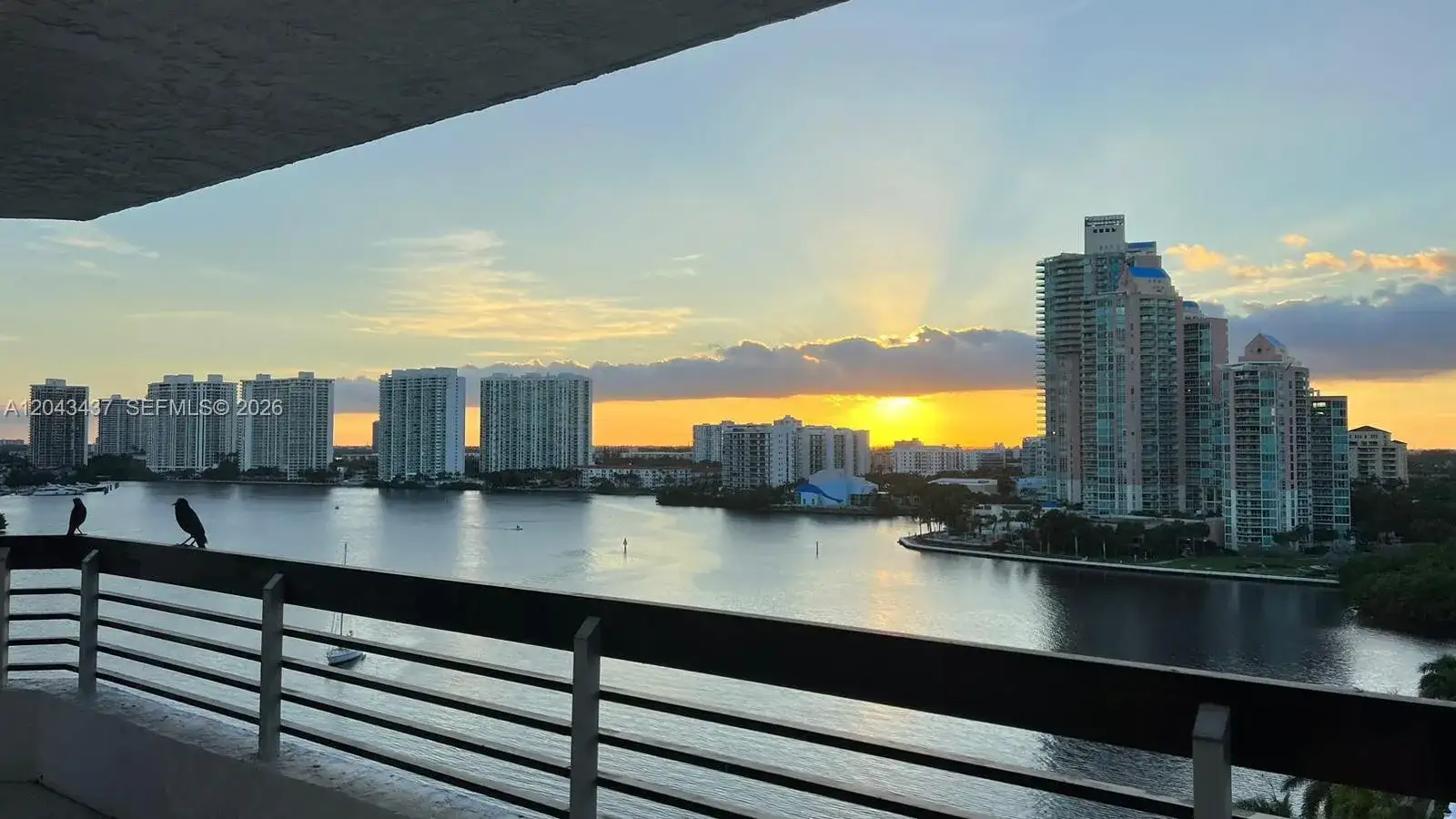 3600 Mystic Pointe Dr # 1401, Aventura FL 33180 photo 2