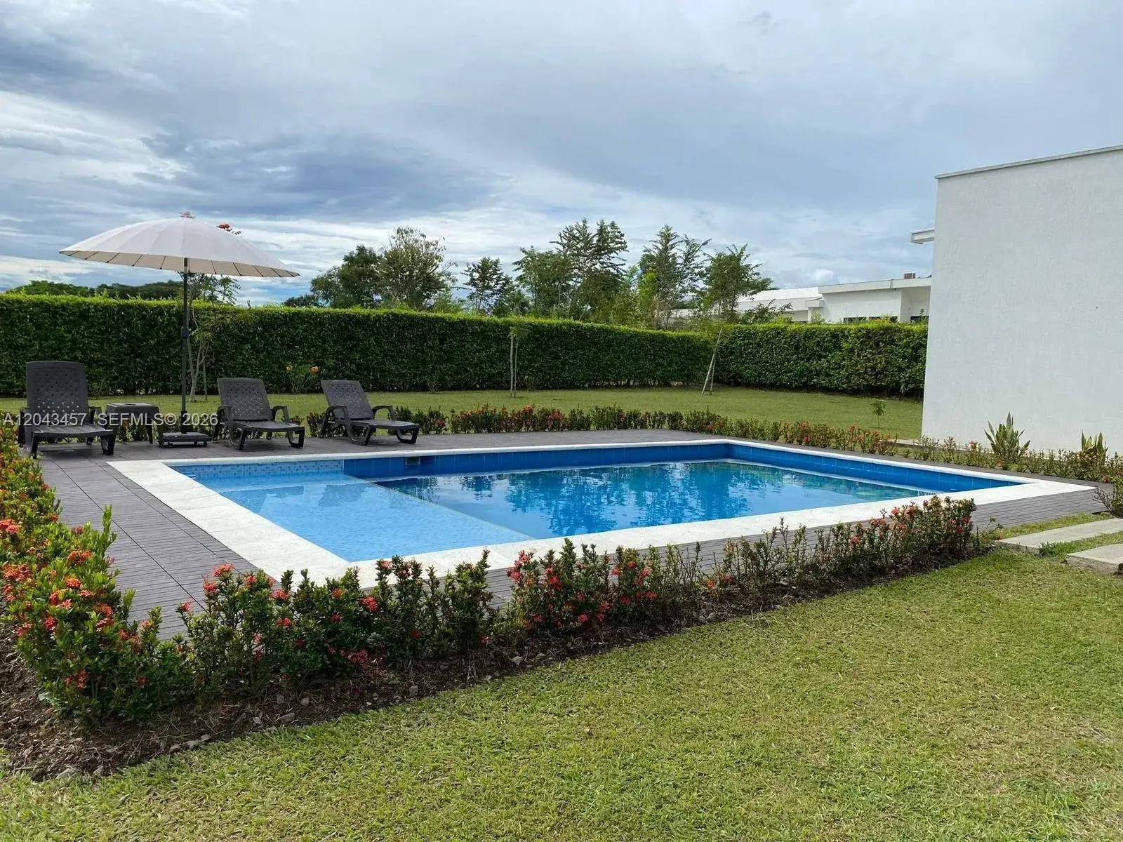 0 GINEBRA VALLE COL, FL photo 2