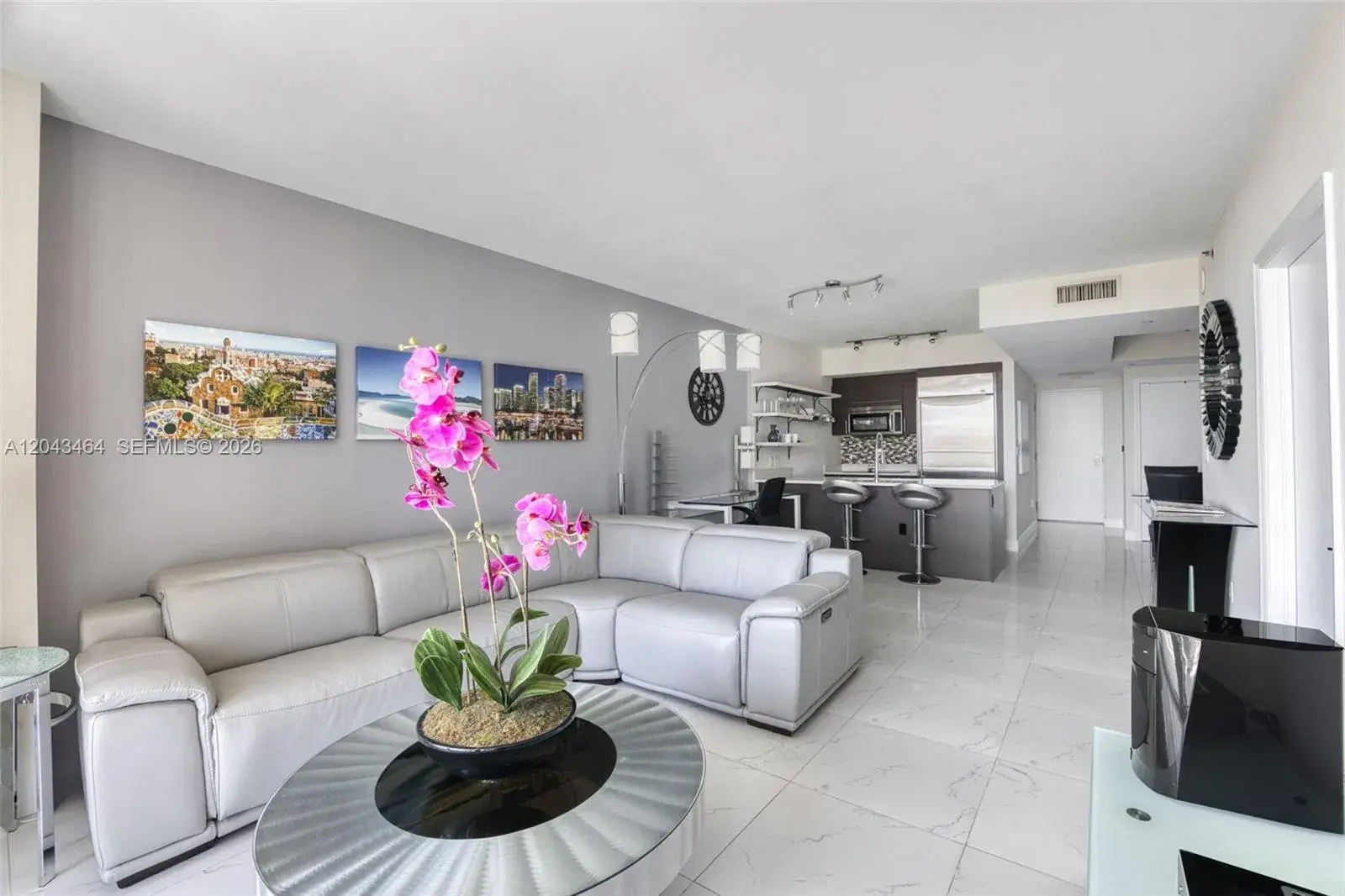 500 Brickell Ave # 1400, Miami FL 33131