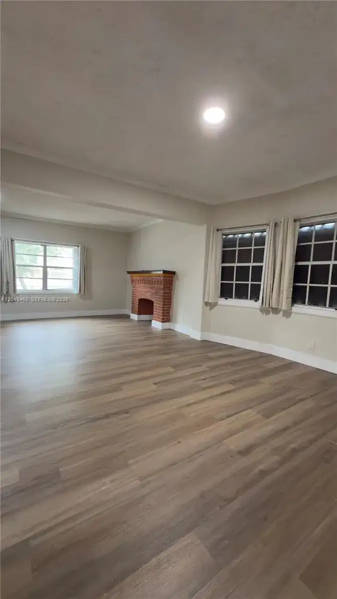 103 NW 35th St, Miami FL 33127 photo 3