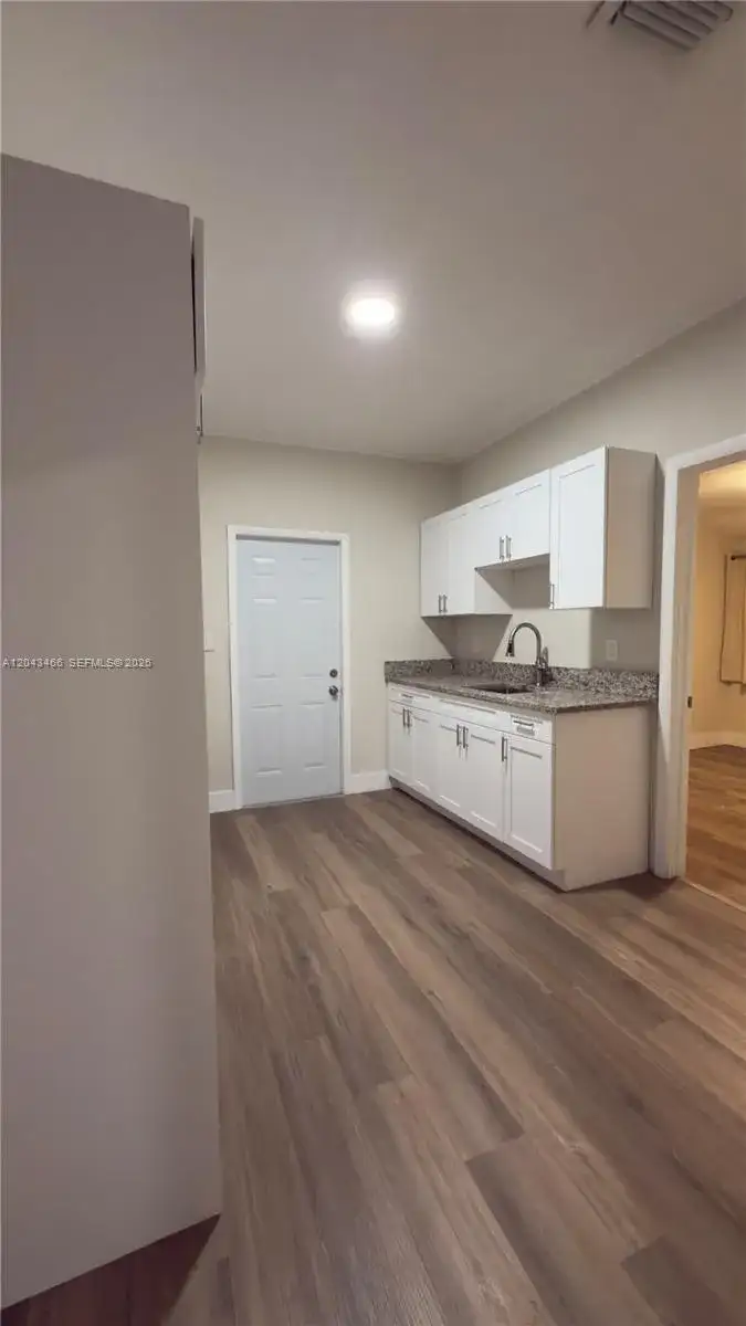 103 NW 35th St, Miami FL 33127 photo 5