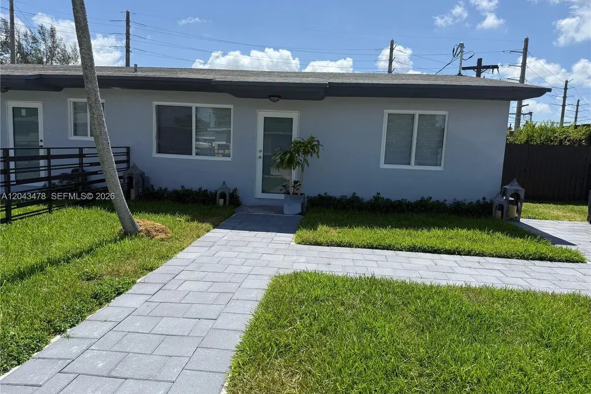 225 SW 76th Ct # 227, Miami FL 33144