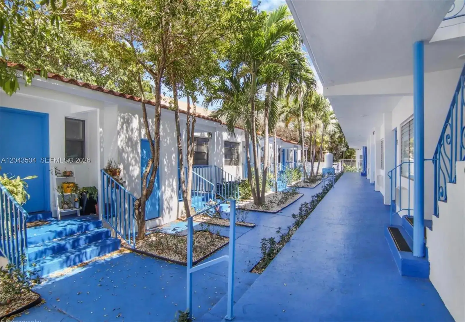 7717 Byron Ave, Miami Beach FL 33141 photo 4