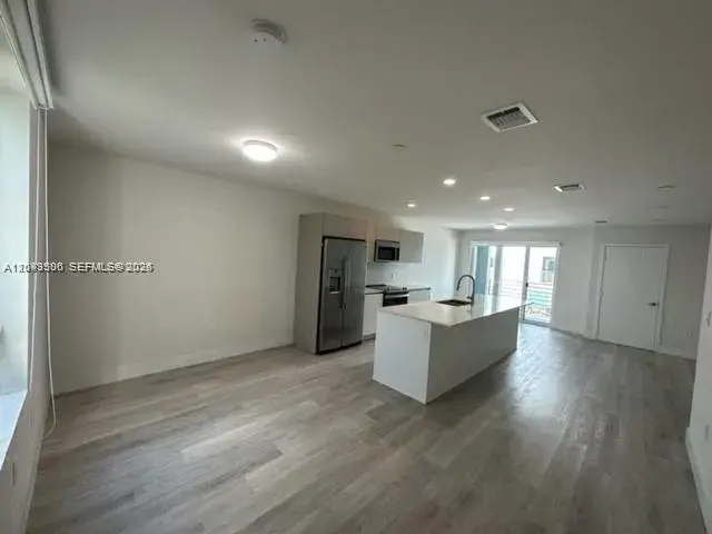2561 NE 193rd St # 1208, Miami FL 33180