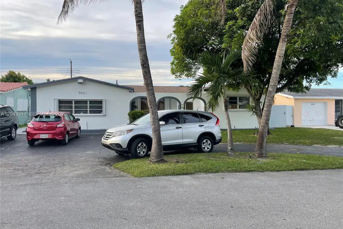 7607 Harbour Blvd, Miramar FL 33023