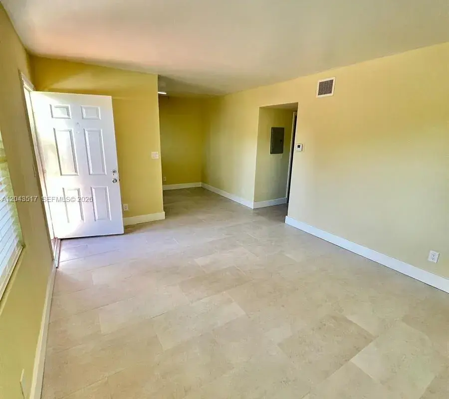 2301 NE 6th Ave # 204, Wilton Manors FL 33305