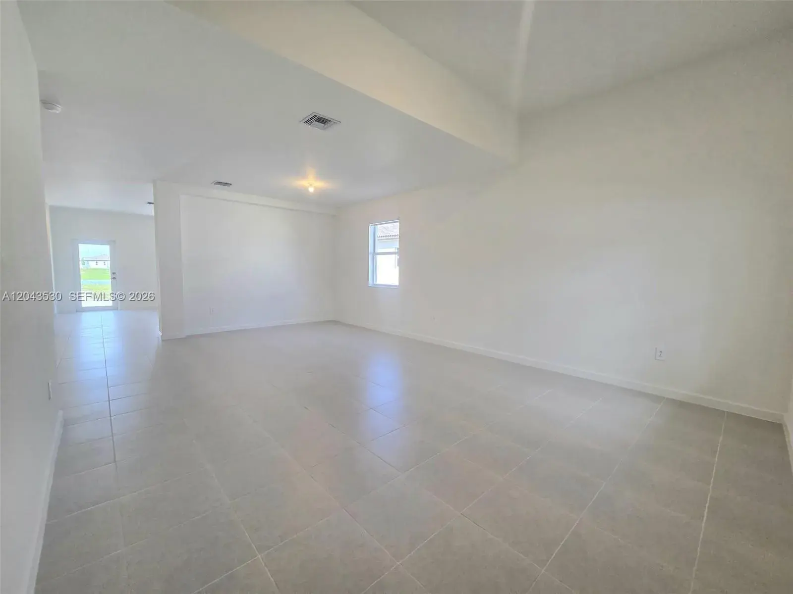 2423 SE 30th St, Homestead FL 33035