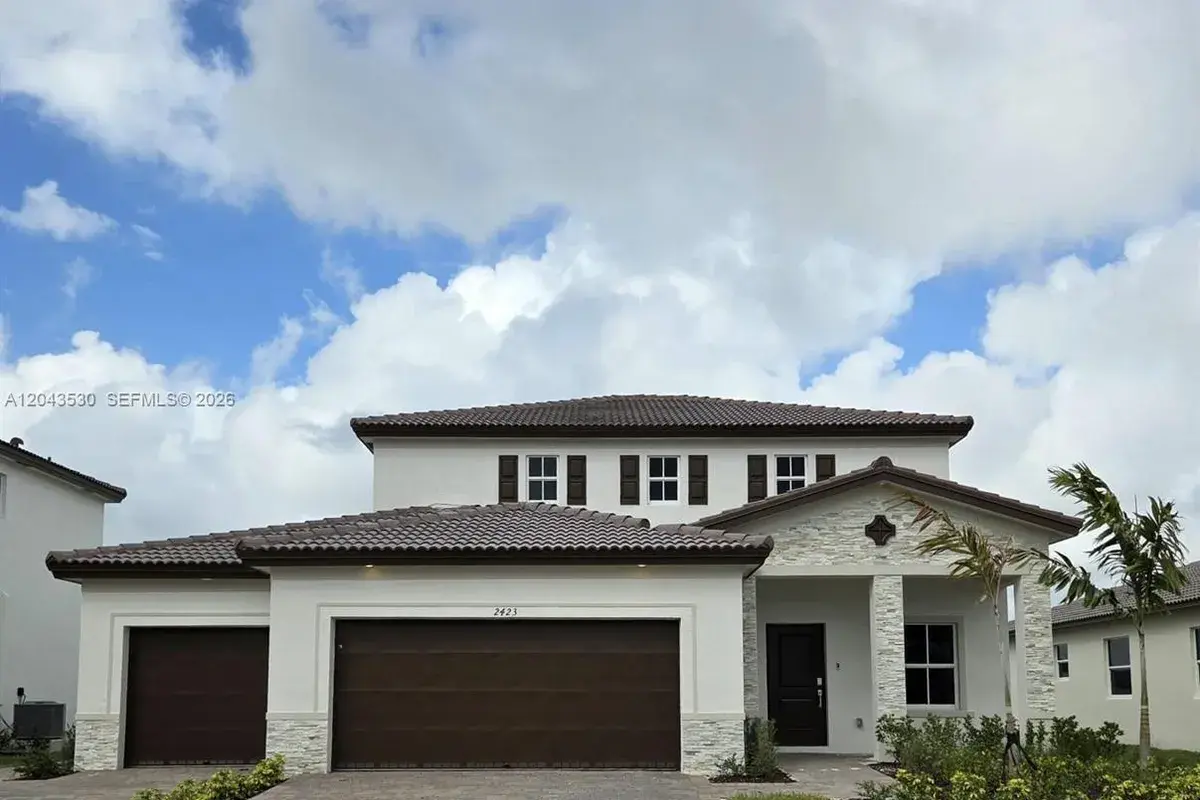 2423 SE 30th St, Homestead FL 33035