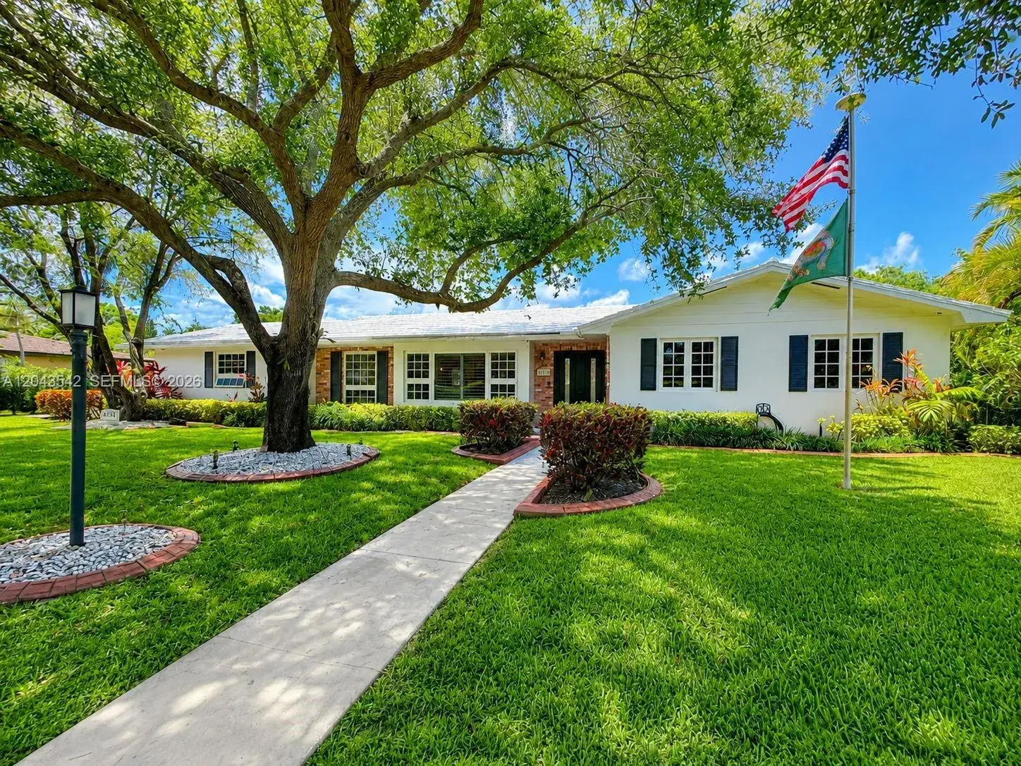 8481 SW 144th St, Palmetto Bay FL 33158