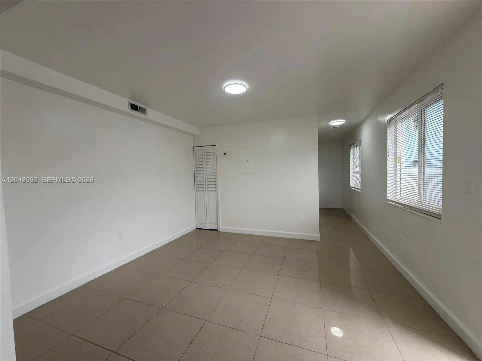 1122 NW 32nd Ct, Miami FL 33125