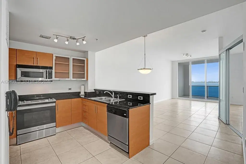 725 NE 22nd St # 8B, Miami FL 33137