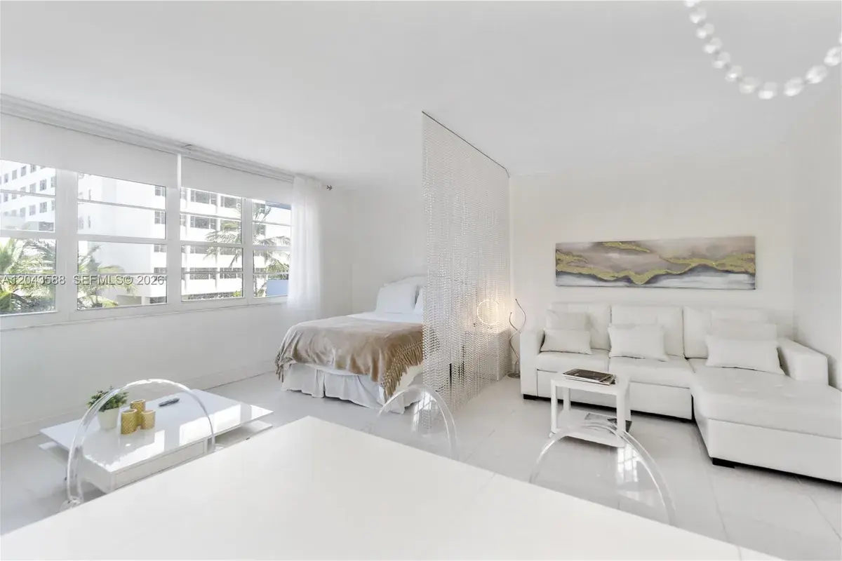 100 Lincoln Rd # 306, Miami Beach FL 33139