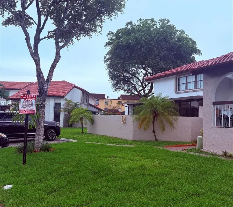 9909 NW 9th St Cir # 3, Miami FL 33172