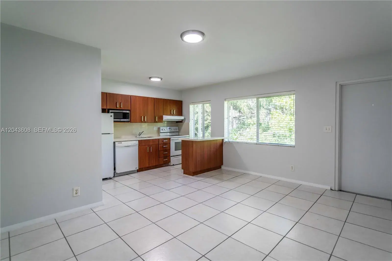 666 NE 80th St # 8, Miami FL 33138