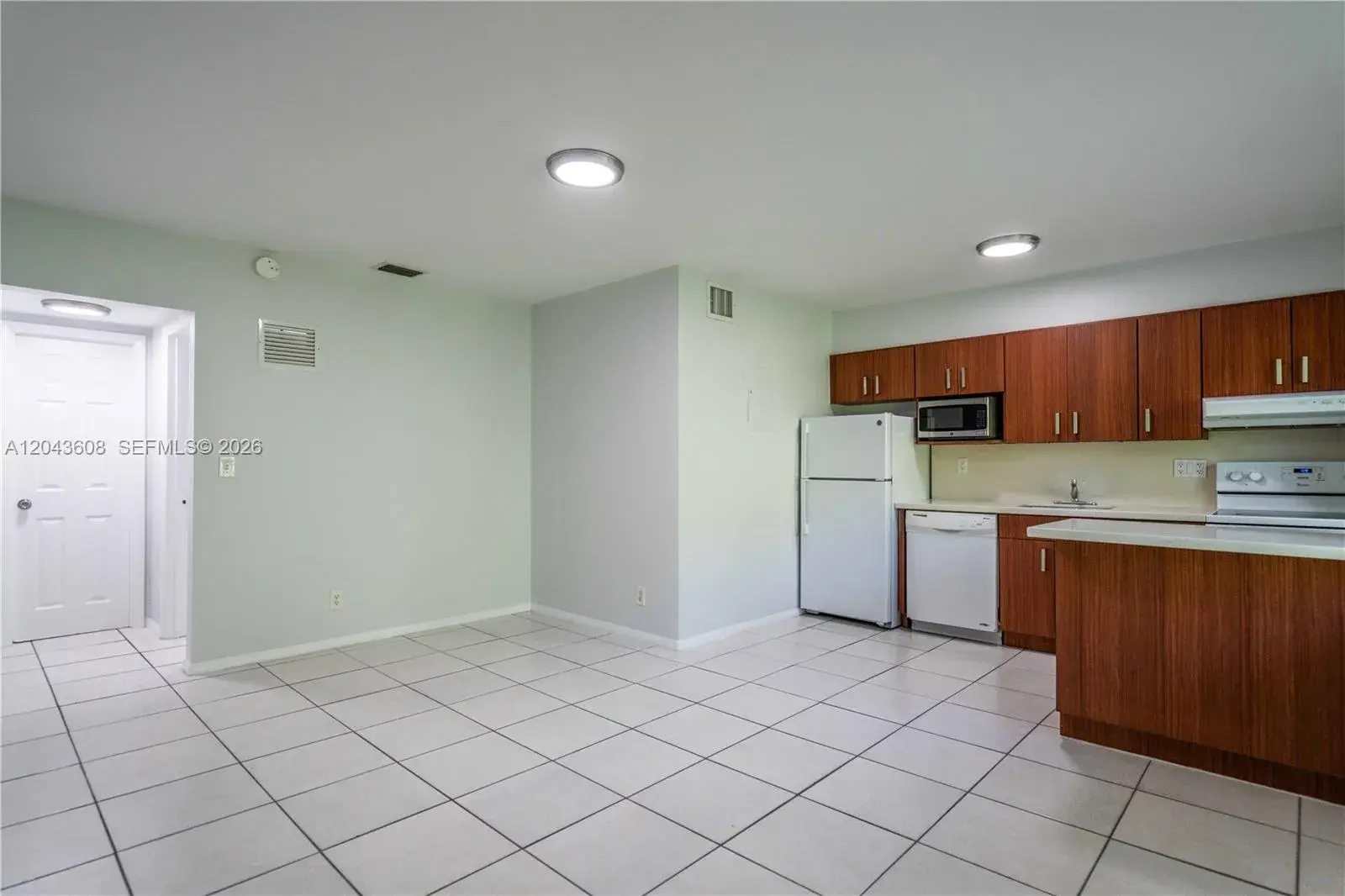 666 NE 80th St # 8, Miami FL 33138