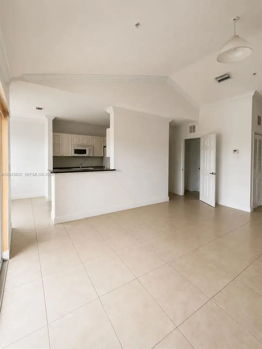 21100 SW 87th Ave # 304, Cutler Bay FL 33189 photo 3