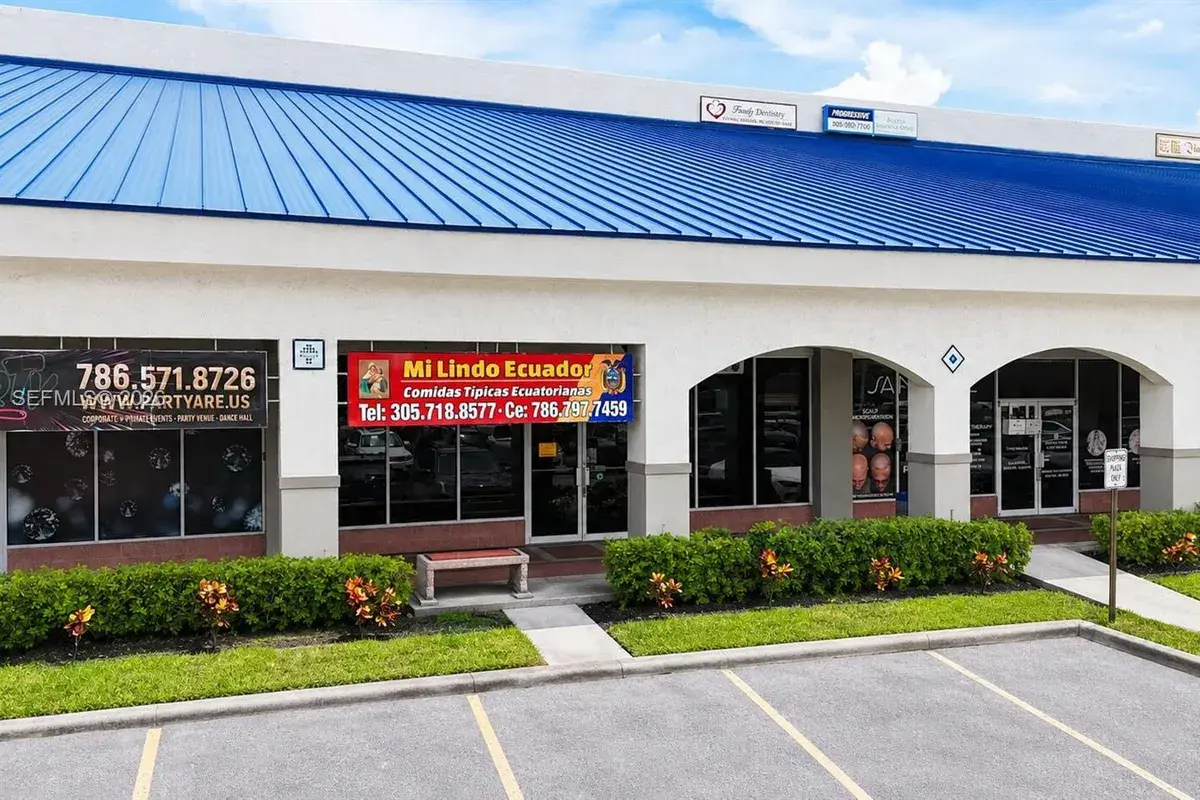 8726 NW 26 ST # 18, Doral FL 33172