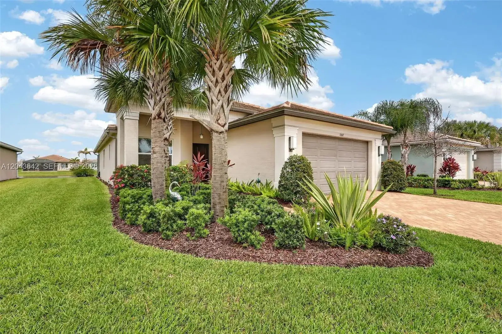 11662 SW Moon River Way, Port St. Lucie FL 34987 photo 2