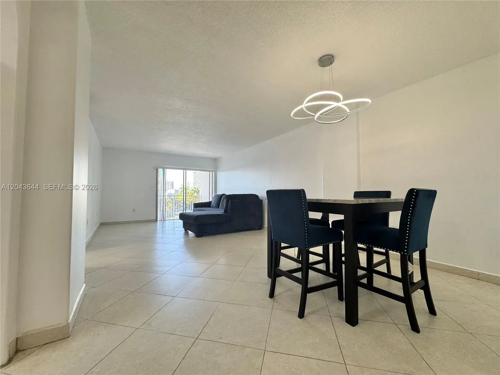 400 Kings Point Dr # 411, Sunny Isles Beach FL 33160