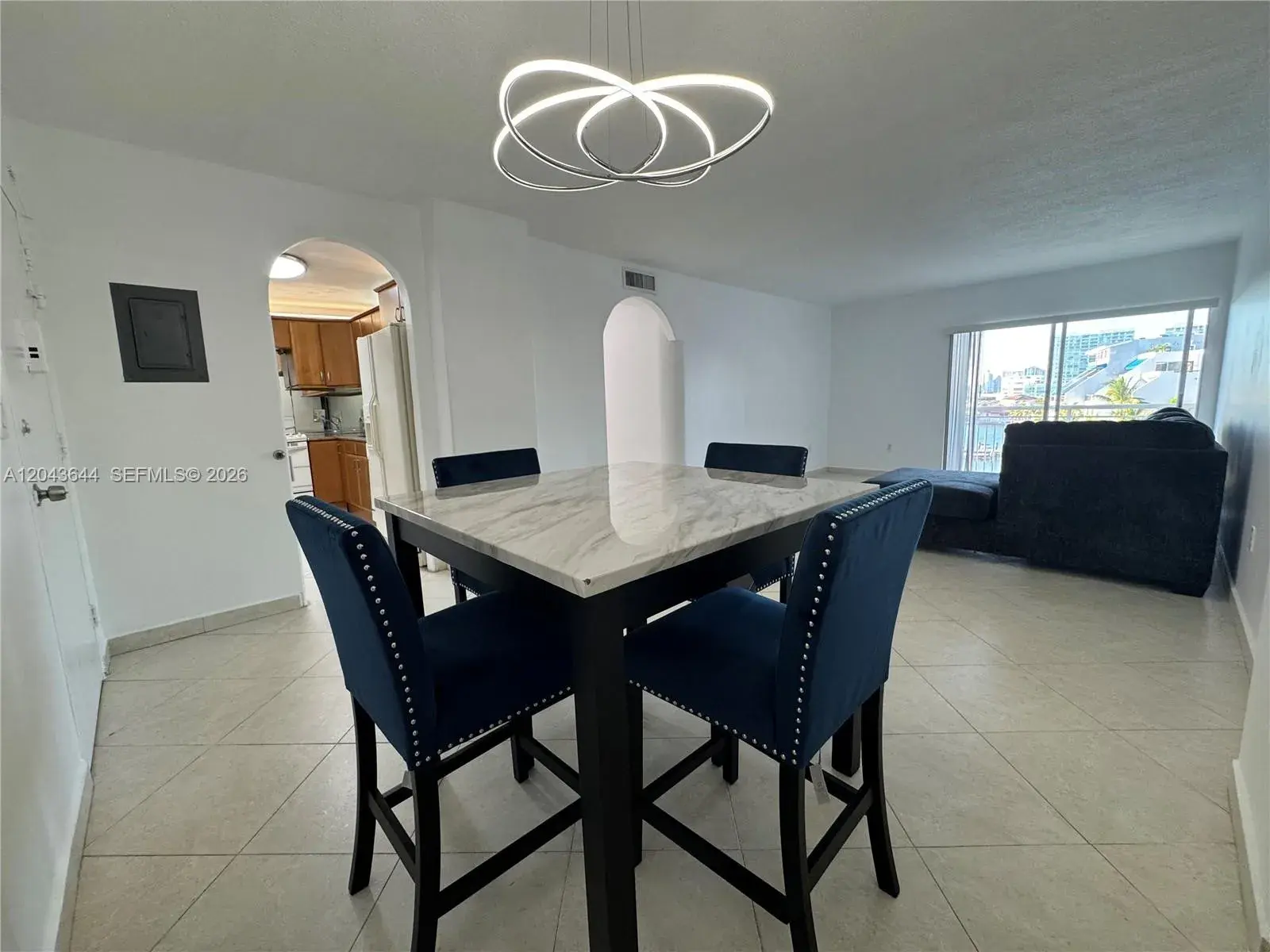 400 Kings Point Dr # 411, Sunny Isles Beach FL 33160