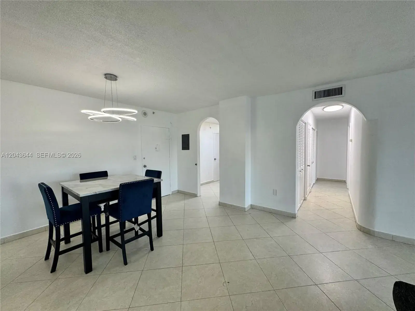 400 Kings Point Dr # 411, Sunny Isles Beach FL 33160