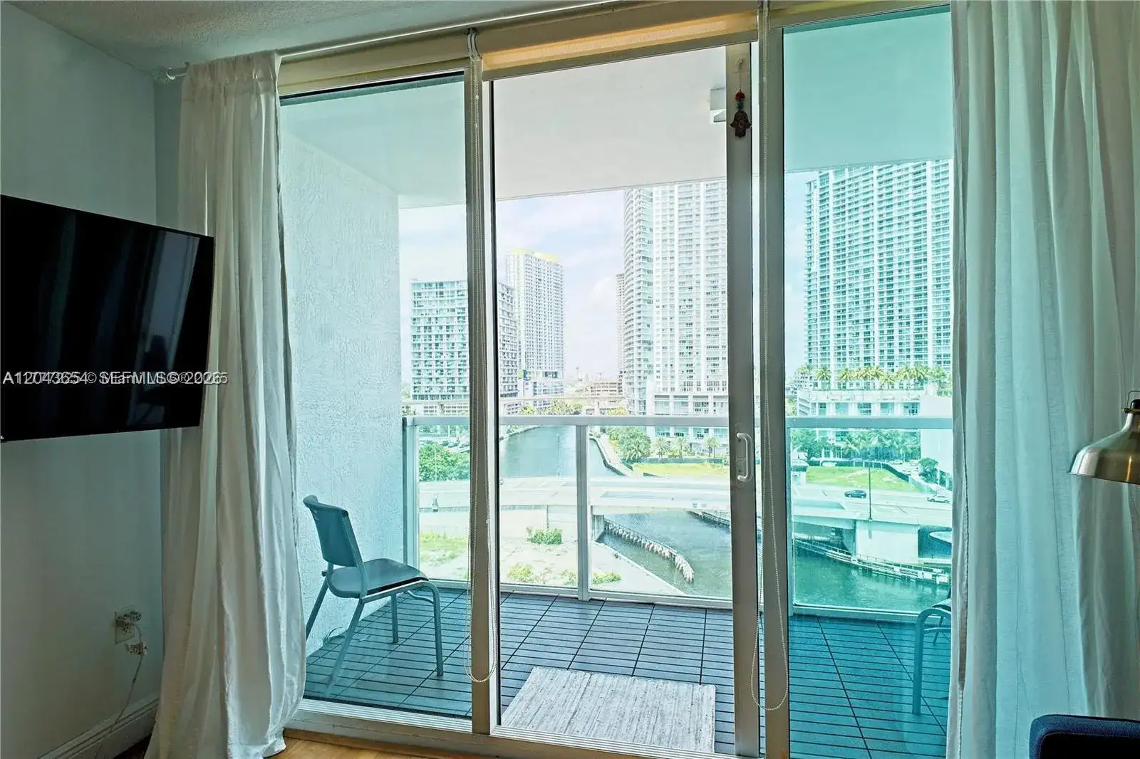 31 SE 5th # 1203, Miami FL 33131 photo 5