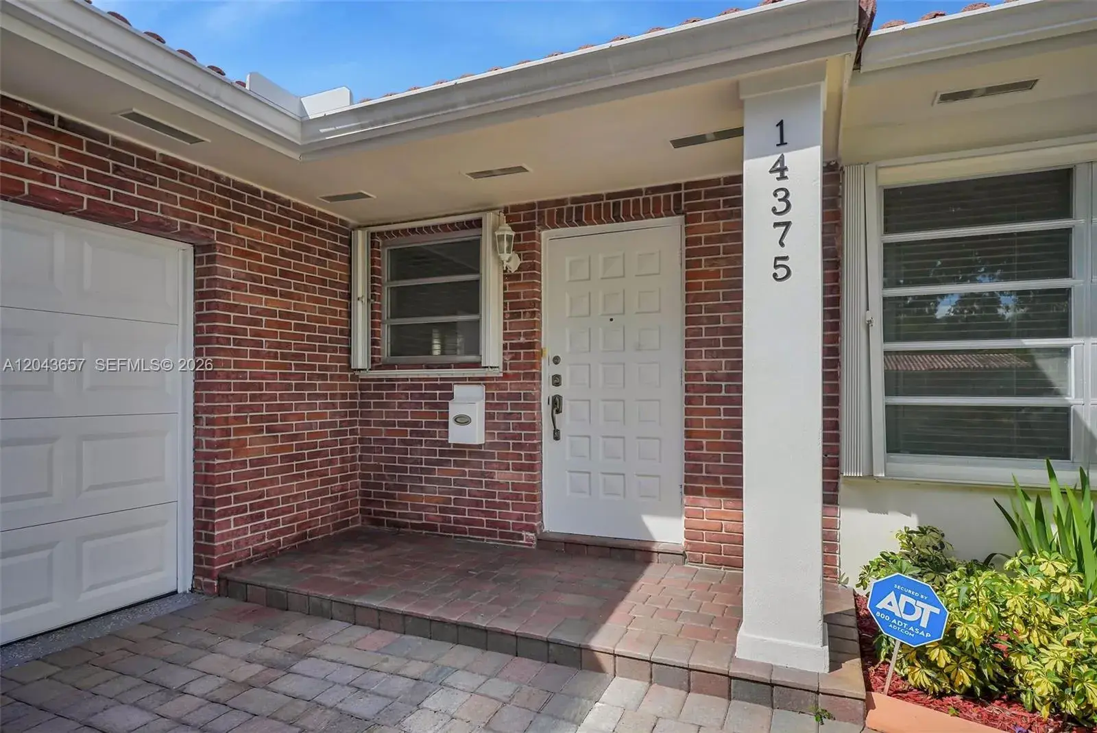 14375 Lake Candlewood Ct, Miami Lakes FL 33014
